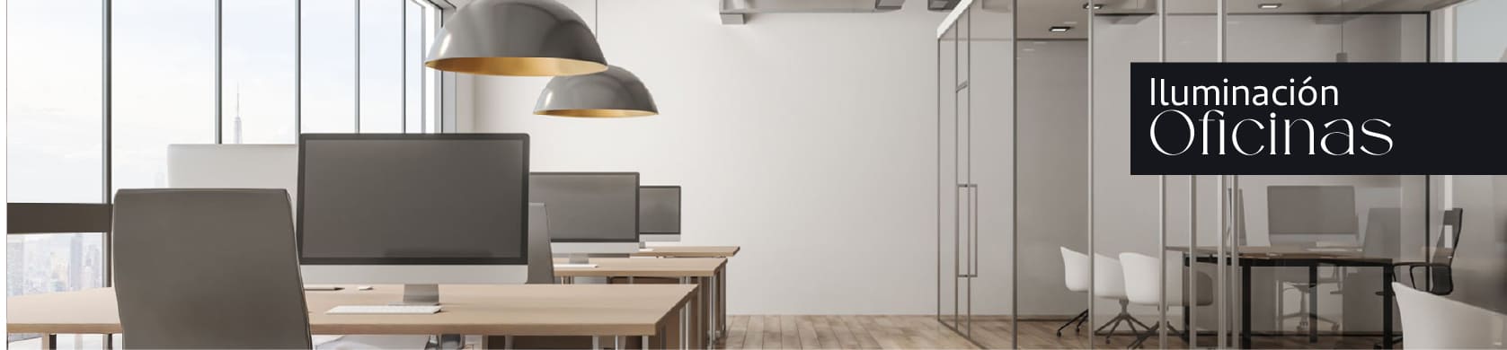 Iluminación de oficina con luminarias de techo, que brindan una luz uniforme y moderna para el trabajo.